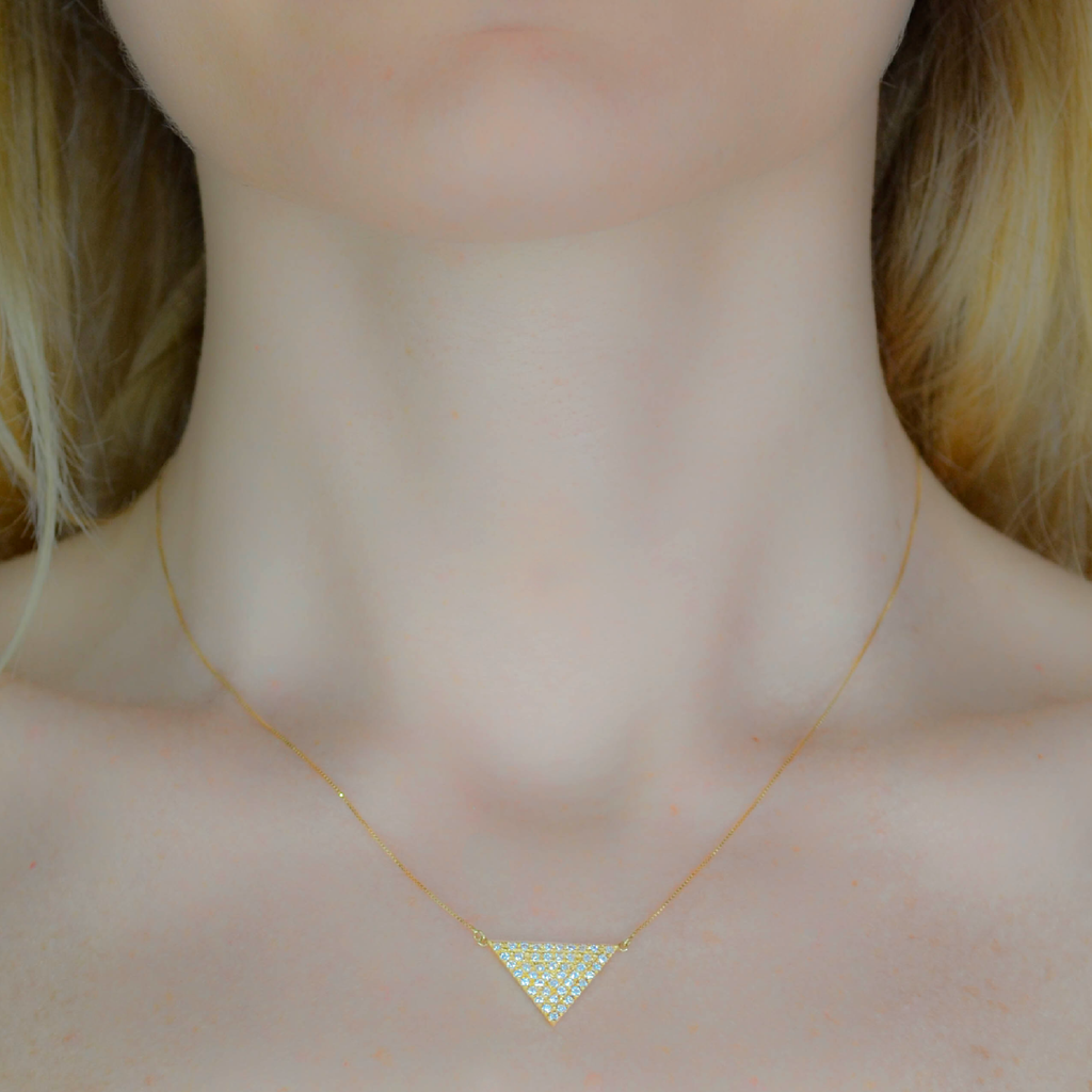 18K Yellow Gold Glittering Triangle Choker